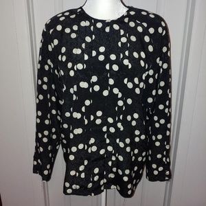 Womens Blouse *BUY 2 $5 ITEMS GET 1 $5 ITEM FREE*